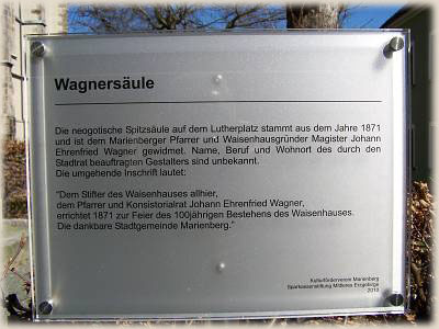 Die Infotafel zur Wagnersäule.